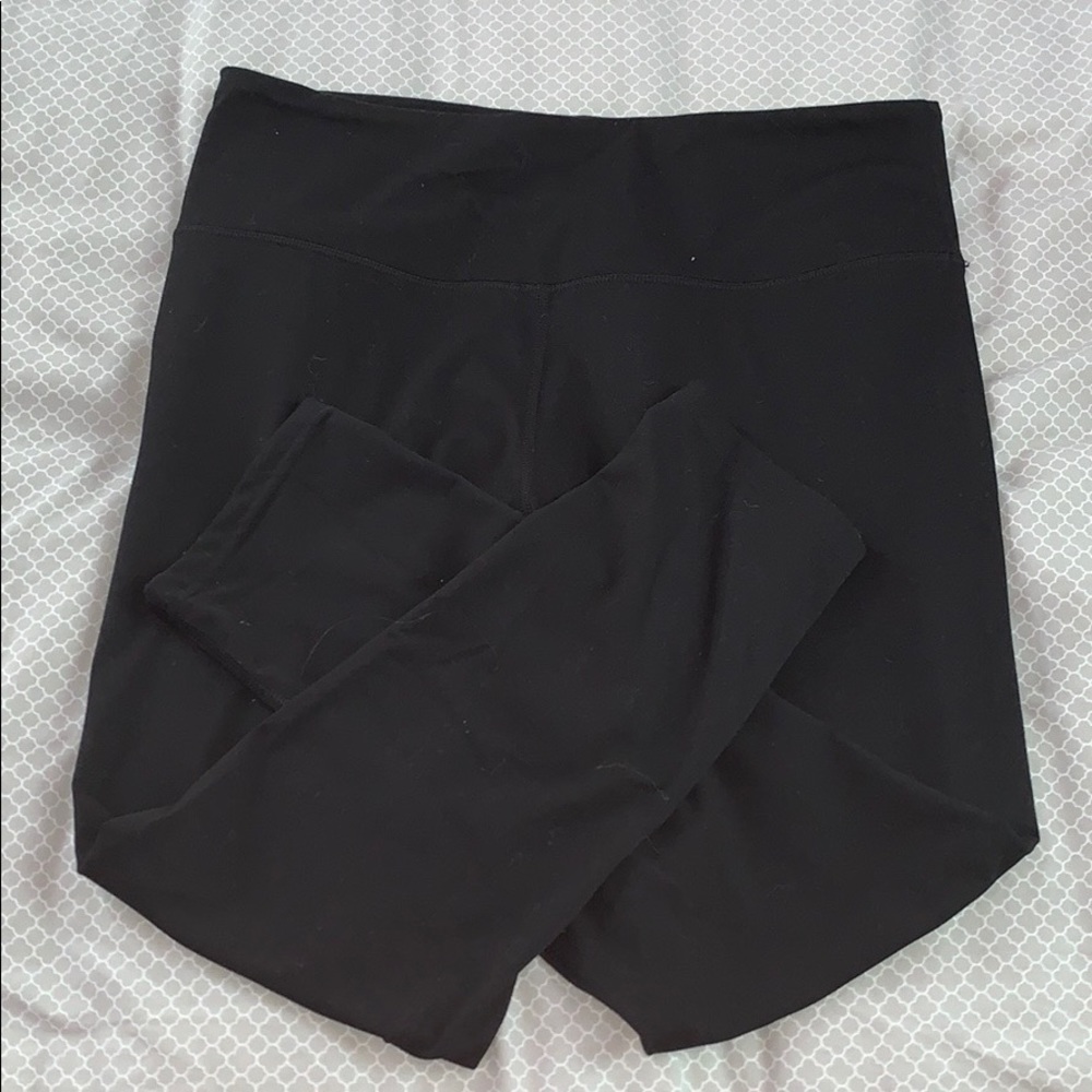 so black yoga pants leggings